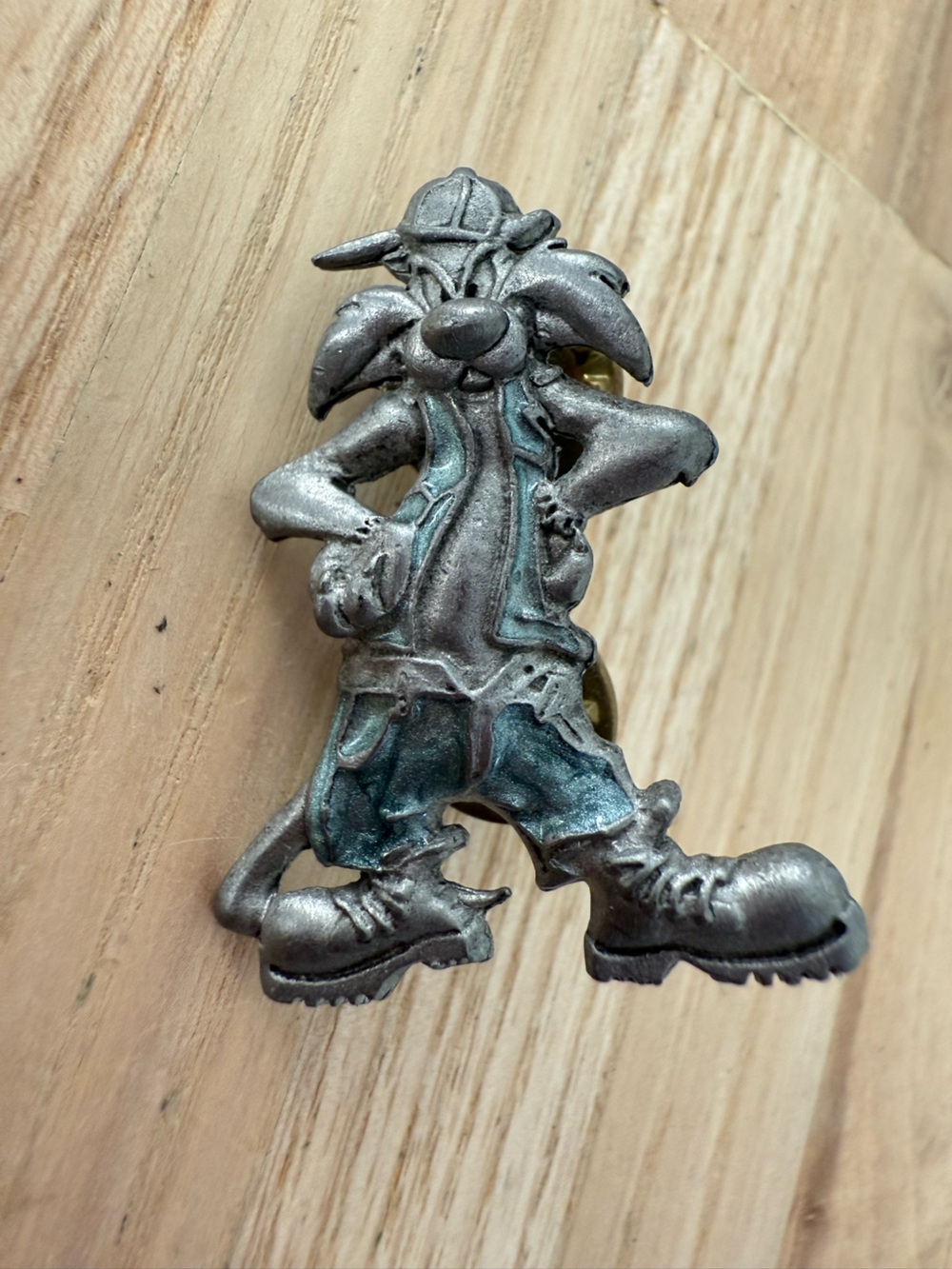 Vintage Sylvester Warner bros Pewter pin